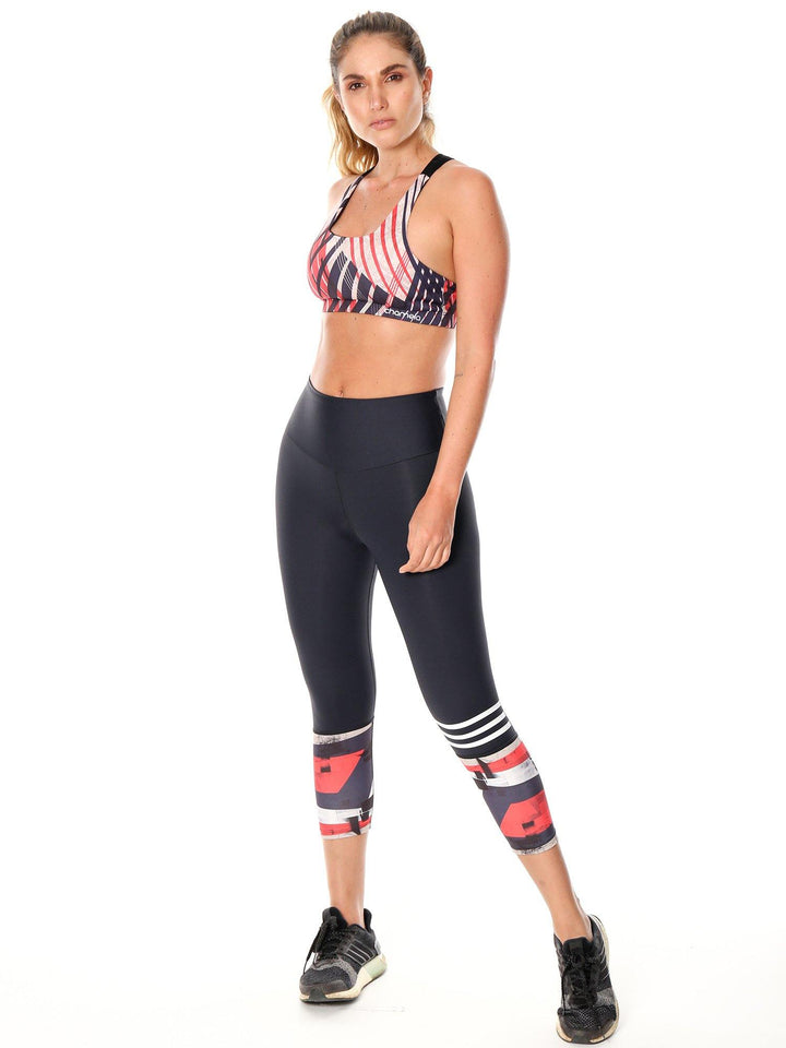 CHAMELA 27299 | Leggings Tipo Capri con Estampado en Bota | Ropa Femenina Deportiva - Chamela Colombia