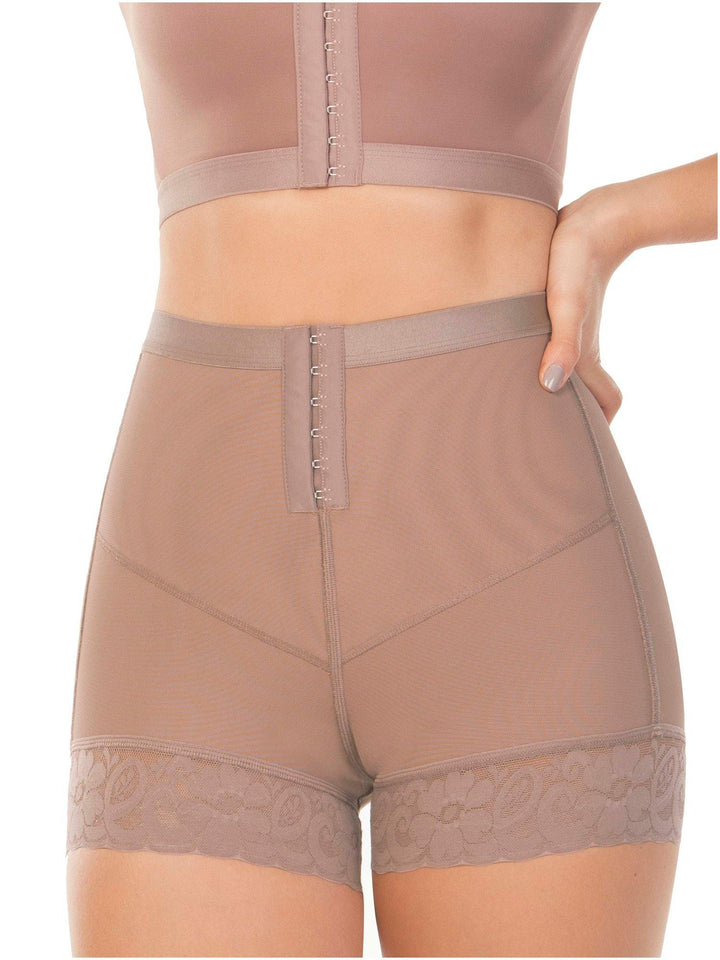 CHAMELA 01008 | Panty Postquirúrgica Estilo Cachetero con Control Abdominal | Fajas Moldeadoras | Realce Natural de Glúteos - Chamela Colombia